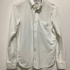 白のYシャツ