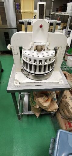 パン分割機ハンドデバイダー