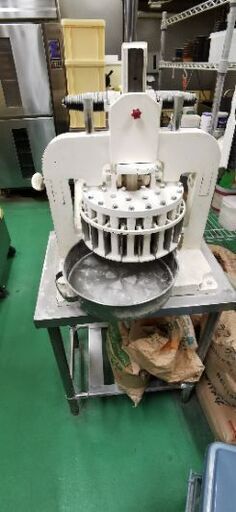 パン分割機ハンドデバイダー パン分割機ハンドデバイダー