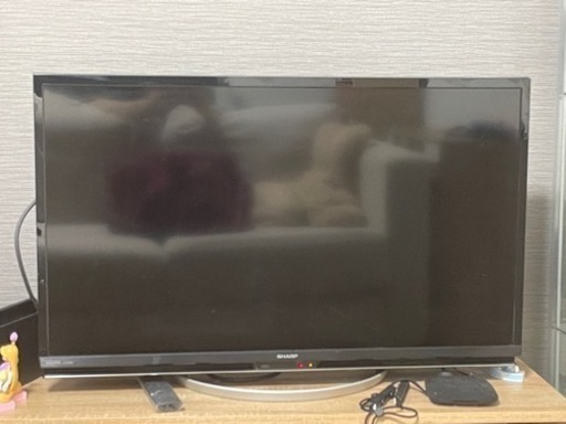 シャープ　液晶テレビ　32v 2018年製　中古