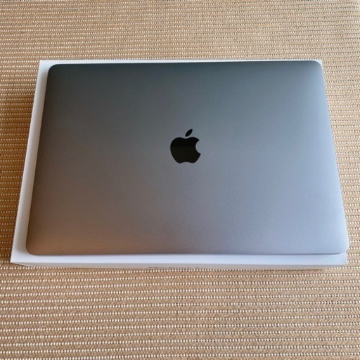 Apple M1チップ搭載　MacBook Air 2020 メモリ16GB