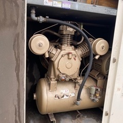 東芝 エアーコンプレッサー ドライヤー 空気圧縮機110TADタンク98L 