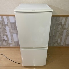 冷蔵庫　シャープ　SJ-D14B-W　137L