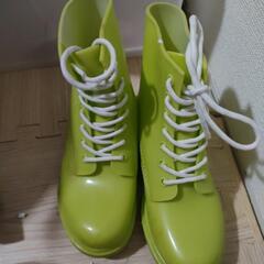 グリーン靴