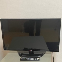 LG製テレビ　32インチ　リビングテーブル