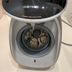 流行りのDaily Neaty 超小型乾燥機能洗濯機 NIX 洗剤付き