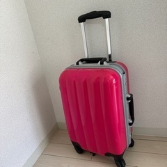 スーツケース ピンク 鍵付き