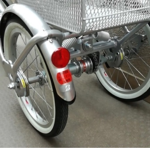 大人用三輪自転車 ブリヂストンBW13 シルバー