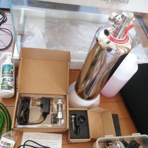 取り引き完了）ADA アクアリウム 60cm 水槽他 水草育ちます