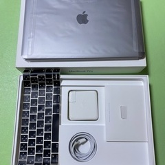 Apple MacBook Pro 13インチ　A1989 2018
