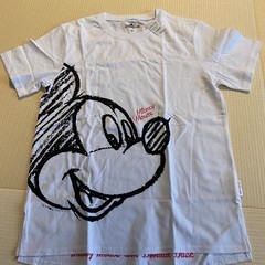 ディズニー香港のTシャツ