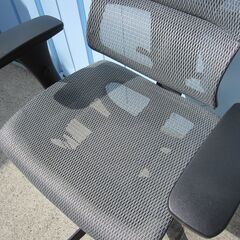 事務イス　エルゴヒューマン　スマートチェア　肘あり　グレー　