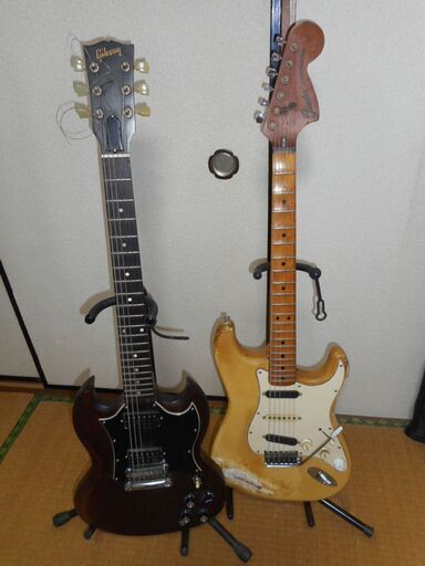 Fender Japan Yngwie model　と　Gibson　SG 　交換希望