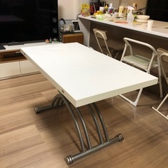 イタリア製　昇降伸縮テーブル