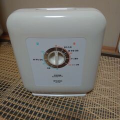 三菱ふとん乾燥機  MITSUBISHI AD-U50  布団乾燥機