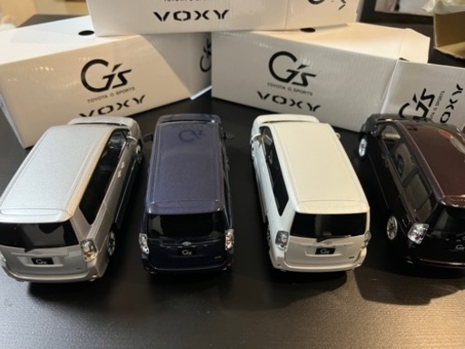 トヨタ　70系　VOXY　G's　非売品　カラーサンプル　ホワイト　新品未使用 トヨタ 70系 VOXY G's 非売品 超希少 カラーサンプル 白 新品未