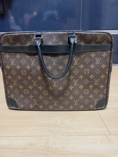 LOUIS VUITTON ビジネスバッグ