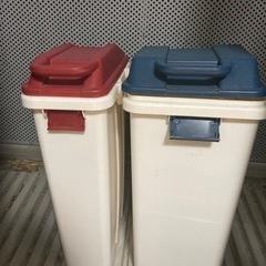 【受渡決定済み】ゴミ箱　ダストボックス　2個