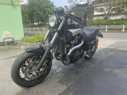早い者勝ち！ワンオーナー低走行10835km！H19年ヤマハVmaxカナダ仕様！カスタム多数、前後ブレンボ、ゲイル、オーリンズ、Kファクマフラー 早い者勝ち！ワンオーナー低走行10835km！H19年ヤマハVmaxカナダ仕様