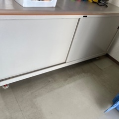 入り口/玄関　中古スチール棚　