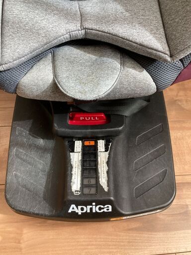 チャイルドシート0～4歳】Aprica クルリラプラス【中古・手渡し希望】