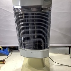 ダイキン　遠赤外線電気ストーブ　ERFT11KS