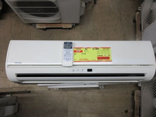 K03558　東芝　 中古エアコン　主に6畳用　冷房能力　2.2KW ／ 暖房能力2.2KW