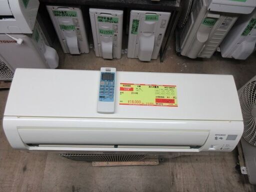 K03561　東芝　 中古エアコン　主に6畳用　冷房能力　2.2KW ／ 暖房能力2.2KW