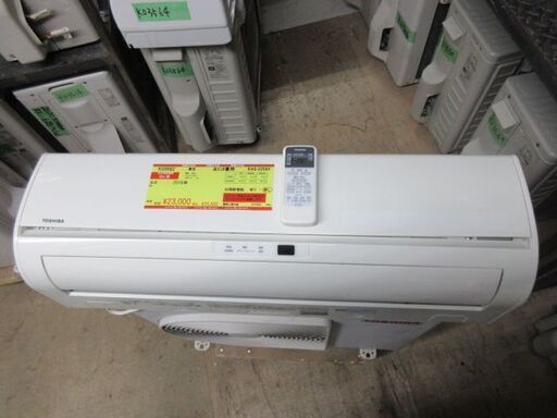 K03562　東芝　 中古エアコン　主に6畳用　冷房能力　2.2KW ／ 暖房能力2.2KW