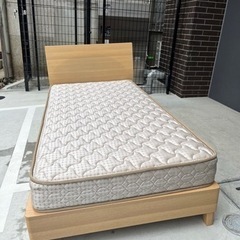 🌸シングルベッドとマットレスあり🚘配達出来ます。