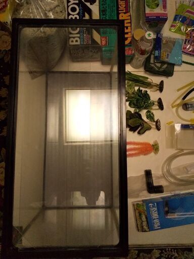 金魚やメダカ、熱帯魚にいかが？ 60cm水槽と濾過ポンプ・照明、砂利