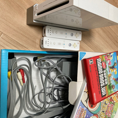 Wii 任天堂　ゲーム機　ソフト2本付き