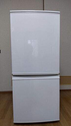 【お取引き中】SHARP２ドア冷蔵庫～2015年製137L／左右どっちでもドア