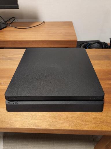 PlayStation®4  500GB 本体のみ！