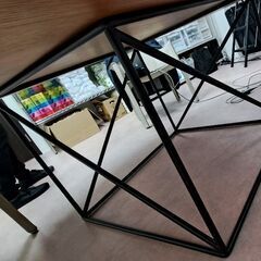 Cassina ダイニングテーブル（180cm × 180cm）