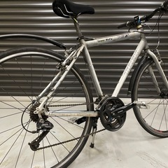 TREK  クロスバイク　適正身長175〜185cm TREK クロスバイク 適正身長175〜185cm