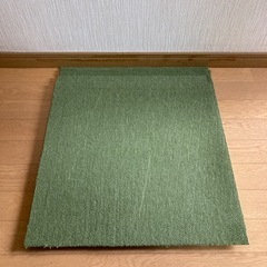 ニトリタイルカーペット 4枚セット グリーン系(商談中)