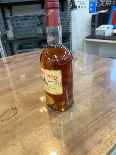 J1613 古酒 ウィスキー オールドボトル  フェイマスグラウス ２１年  750ml 43度 J1613 古酒 ウィスキー オールドボトル フェイマスグラウス 21年