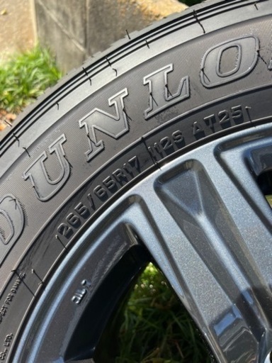 熊本　ハイラックス　gun125 純正ホイール　タイヤ　4本  ハイエース
