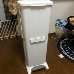 ゴミ箱・ダストボックス・2段・ホワイト