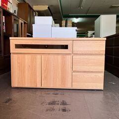 幅110　脚付きリビングキャビネット　天然木脚 収納 木製 棚 引き出し リビングボード　 扉付き　ナチュラル　オーク