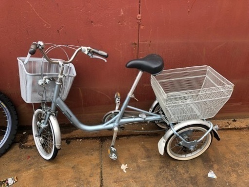 ブリヂストン　三輪車　キー無し