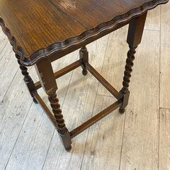 イギリスアンティーク ツイストレッグ サイドテーブル☆買取帝国 志木店