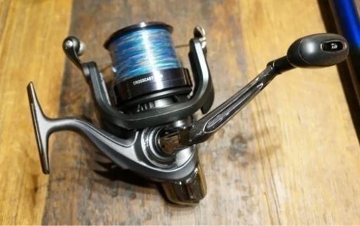 【新品未使用品】タマンモンスター 10号 クロスキャスト6000 リール ダイワ 中古美品】タマンモンスター 10号 クロスキャスト6000 リール ダイワ