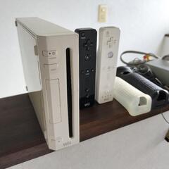 ◆取引中◆Wiiゲーム本体とコントローラー2つ