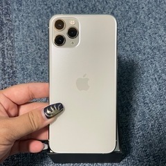 iPhone 11 Pro シルバー 256 GB