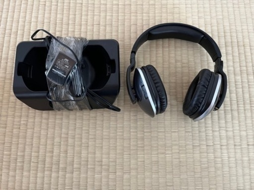 JVC ワイヤレスヘッドフォン 充電器付き 美品