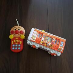 アンパンマン　ケータイ　バス　おもちゃ