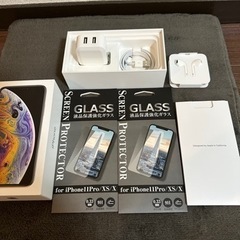 11/9〜11/12の3日間限定］ iPhone Xs シルバー 64 23000円→