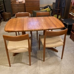 北欧ヴィンテージ　 チーク材 　デンマーク　伸長 4Pダイニングセット gudme mobelfabrik J.L.MOLLER　ジェーエルモラー　ヴィンテージ 　アンティーク　ブランド家具　デザイナーズ家具